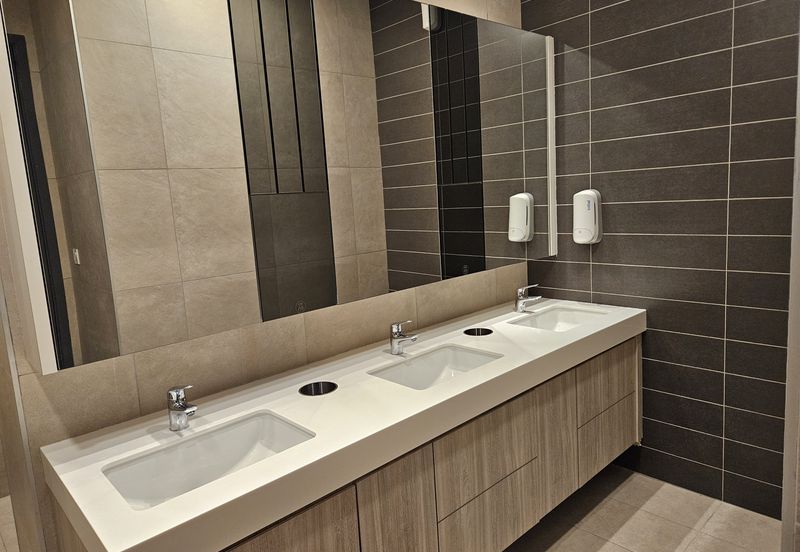 The MET Corporate Towers