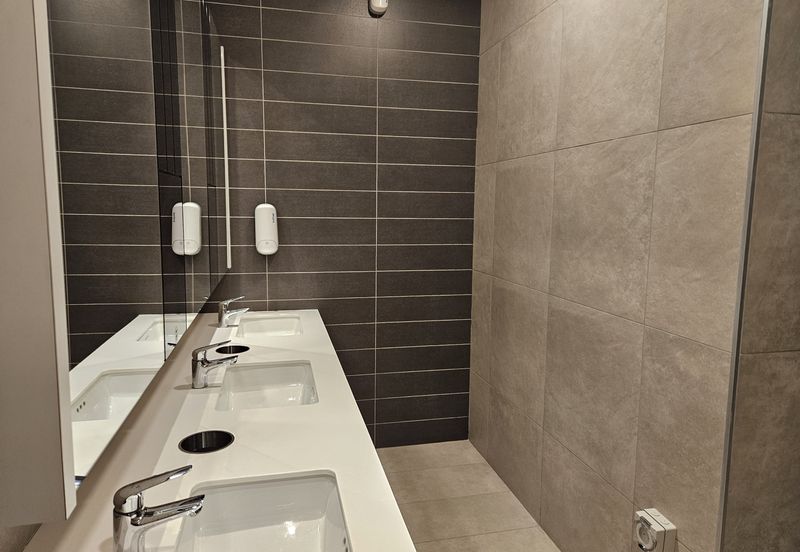 The MET Corporate Towers