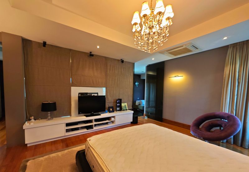 KGSAAS Golf Club, Seksyen 13