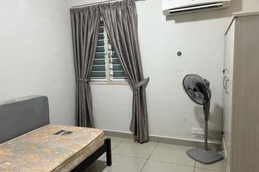 First Residence (Residensi Unggul)