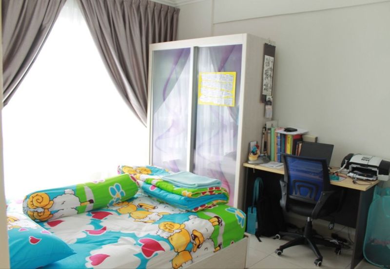 First Residence (Residensi Unggul)