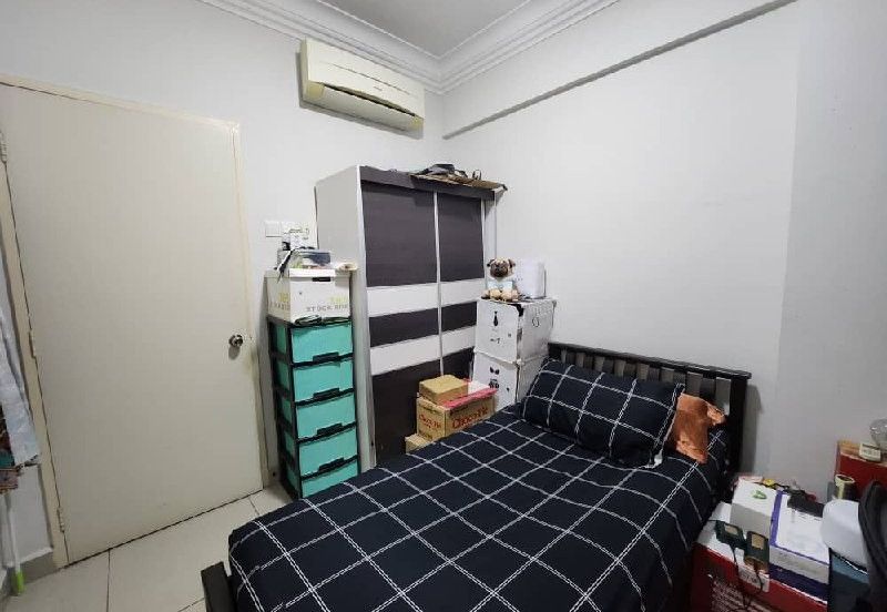 First Residence (Residensi Unggul)