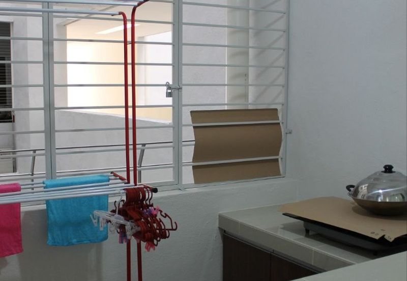 First Residence (Residensi Unggul)