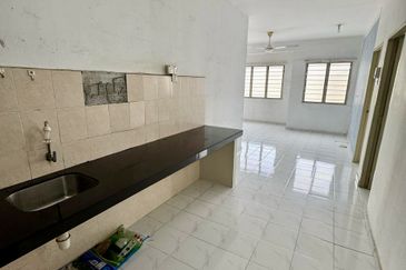 Laman Damai (Li Garden Apartment)