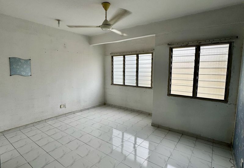 Laman Damai (Li Garden Apartment)