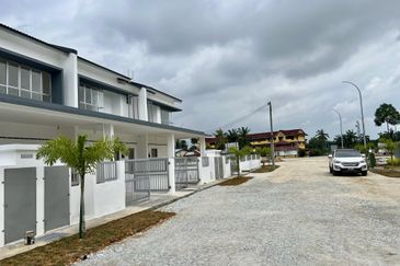 Kuala Selangor Double Storey For Sales 