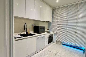 East Residence @ KLGCC