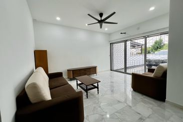 Subang Jaya Double Storey House For Rent 