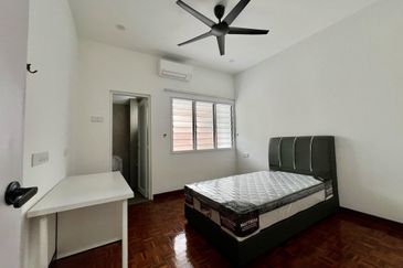 Subang Jaya Double Storey House For Rent 