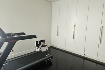 East Residence @ KLGCC