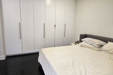 East Residence @ KLGCC