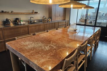 East Residence @ KLGCC