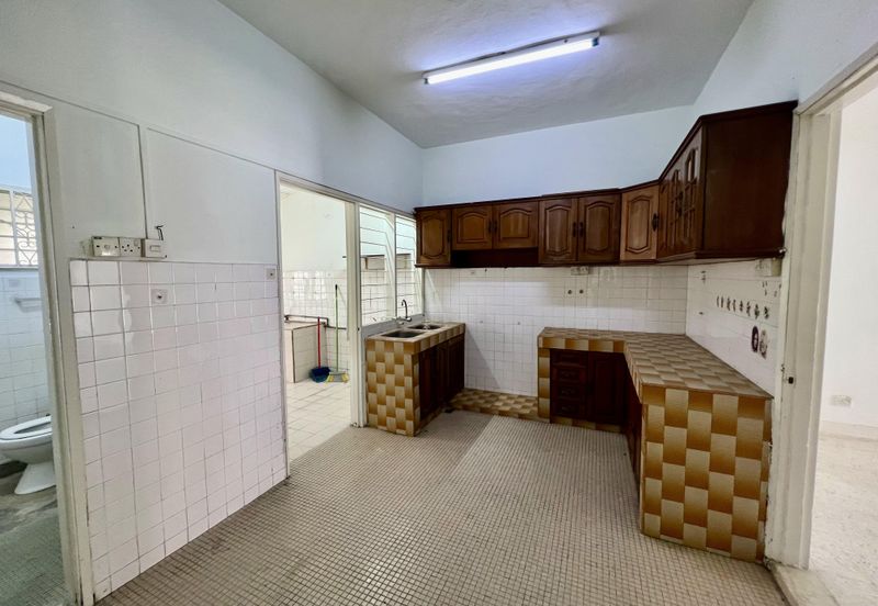 Subang Jaya SS18 Double Storey For Sales 