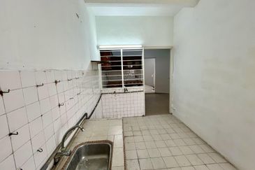 Subang Jaya SS18 Double Storey For Sales 