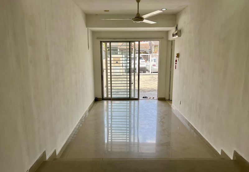 Subang Jaya SS18 Double Storey For Sales 