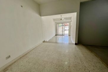 Subang Jaya SS18 Double Storey For Sales 