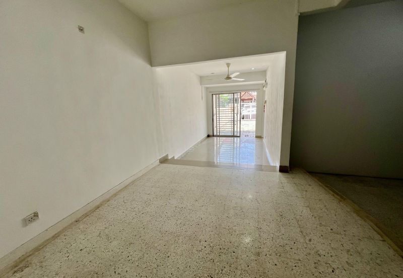 Subang Jaya SS18 Double Storey For Sales 