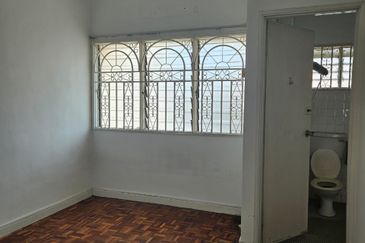 Subang Jaya SS18 Double Storey For Sales 