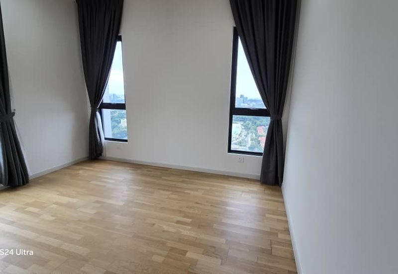 Residensi Solaris Parq