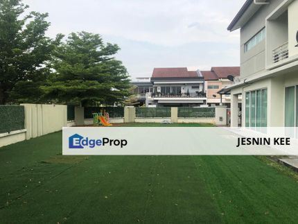 (RARE UNIT) Villa Avenue Taman Equine Seri Kembangan I GATED & GUARDED BUNGALOW WITH HUGE LAND, Selangor, Seri Kembangan