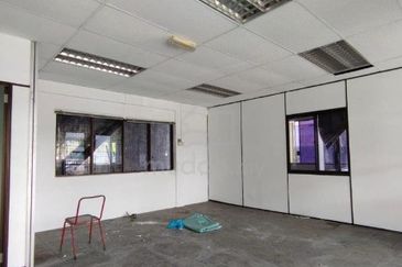 Jalan Perusahaan Baru 1