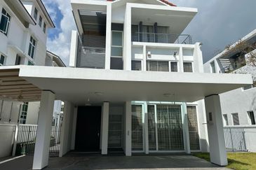 Jalan Seri Tanjung Pinang 