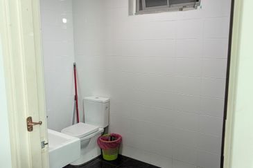 Lintang Lembah Permai 1