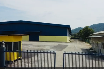 Jalan Lencongan Barat