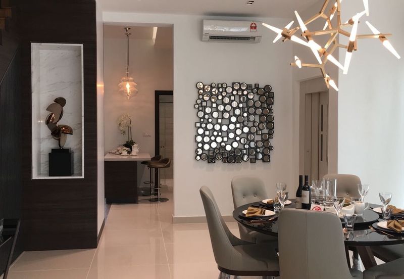 Lintang Pantai Jerjak 6