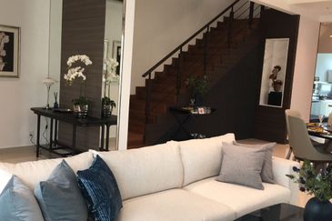 Lintang Pantai Jerjak 6