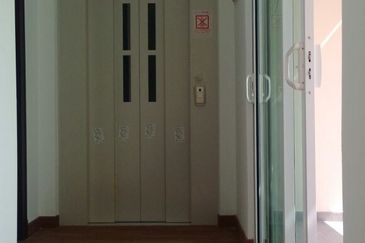 Lintang Pantai Jerjak 6