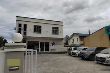 Jalan Sultan Azlan Shah