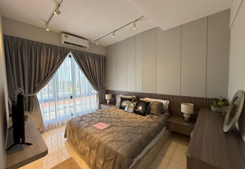 Greenview Pavilion Residence