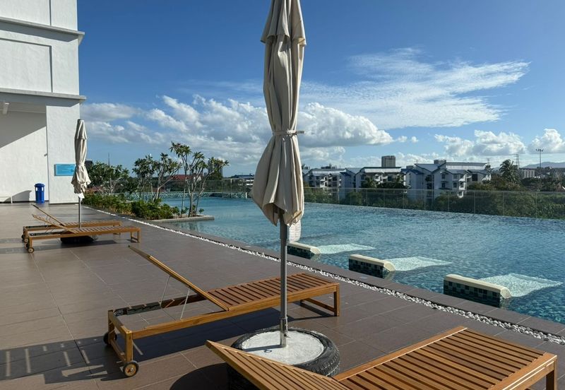 Greenview Pavilion Residence