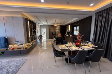 Greenview Pavilion Residence