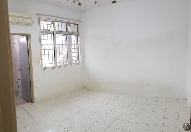 Best Buy 2 storey semi-D warisan permai