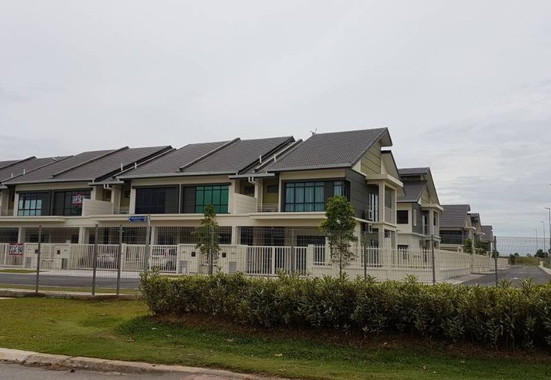 Avista @ Warisan Puteri