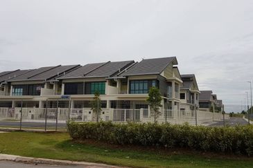 Avista @ Warisan Puteri