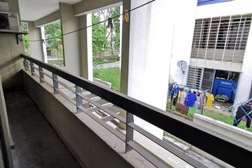 Cyberia smarthome townhouse II, townvilla 2