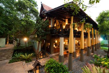 2 storey bungalow Bukit Gita bayu, Gita Bayu Villa