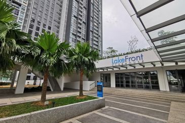 LakeFront Residence Cyberjaya