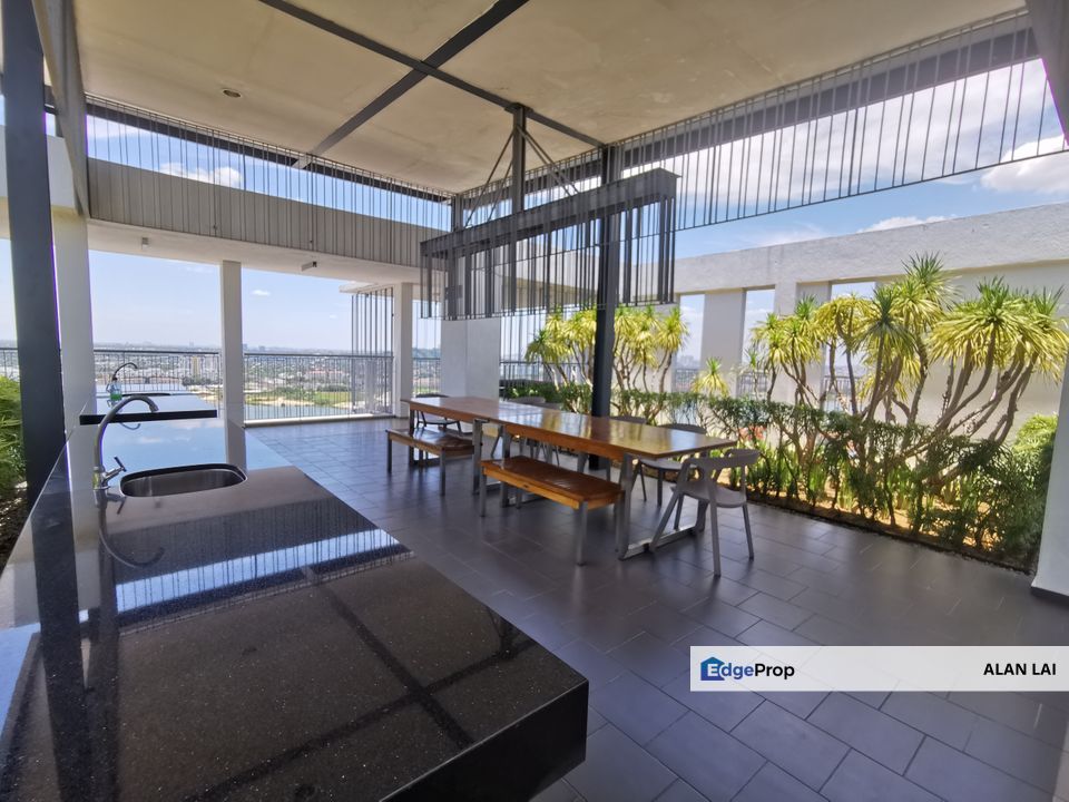 Best Buy 3.5 storey villa D'island, Taman Putra Pr, Selangor, Puchong