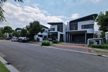 Lepironia Gardens, Setia Eco Glades