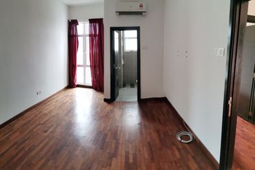 MYDiva, Perdana Lakeview East