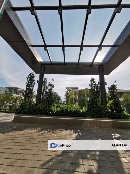 Exclusive low density lake condo 0% down Lakefront Residence, Mutiara Ville Cyberjaya, Selangor, Cyberjaya