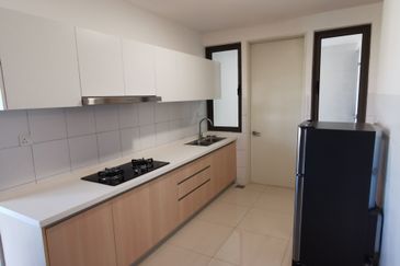 Lake Point Residence