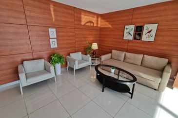 Lake Point Residence