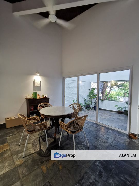 Huge Bungalow Ukay Heights, ukay seraya ampang, Selangor, Ampang