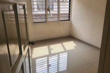 Below market & bank value 2 storey home Bandar Sungai long SL7