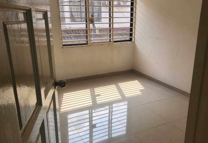 Below market & bank value 2 storey home Bandar Sungai long SL7